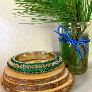 Emerald Green Rhinestone 3 row gold mesh bangle bracelet Vintage